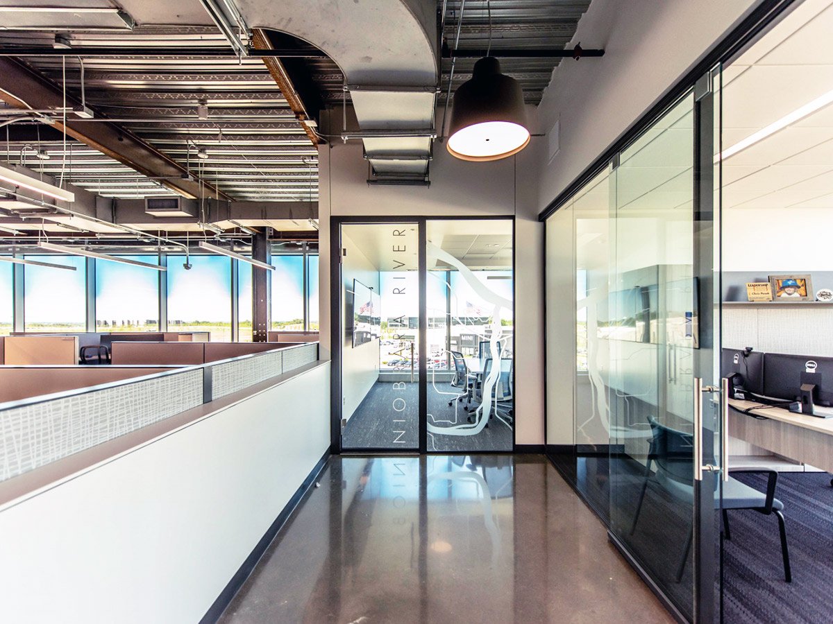 JE-Dunn-Lite-Scale-WEB-3-1_rfw