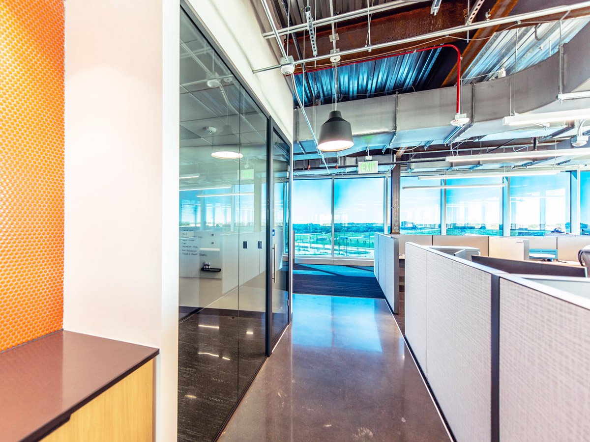 JE-Dunn-Lite-Scale-WEB-7_rfw